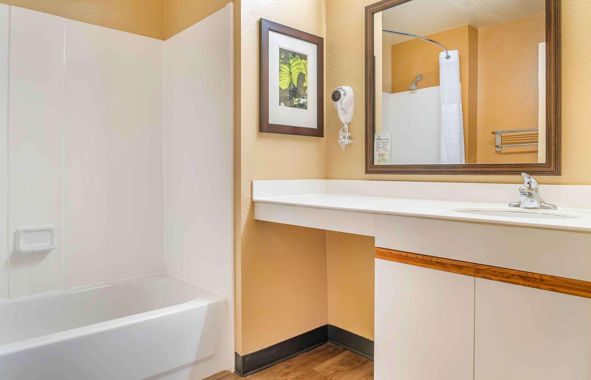 Auburn Hills Extended Stay Inn Екстер'єр фото