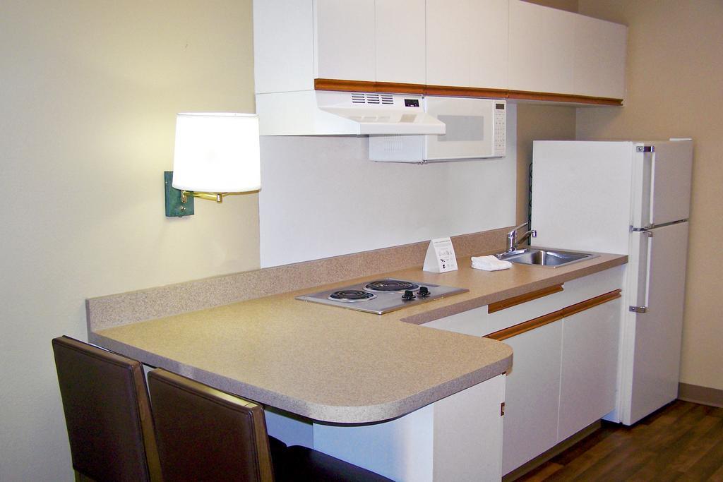 Auburn Hills Extended Stay Inn Екстер'єр фото