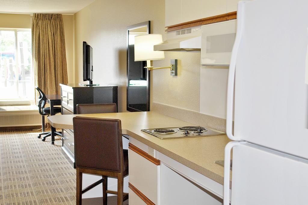 Auburn Hills Extended Stay Inn Екстер'єр фото