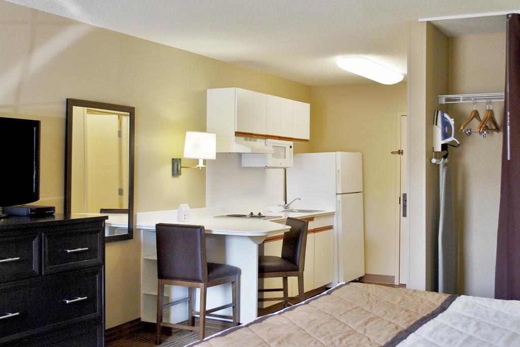 Auburn Hills Extended Stay Inn Екстер'єр фото